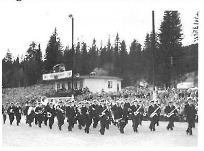 Litt om Raufoss Fotball Stiftet i 1918- Markerer 100 år i 2018. Vært en del av norsk toppfotball i 50 år Herre- og damelag i 2.divisjon En klubb «topp og bredde hånd i hånd» Ca.