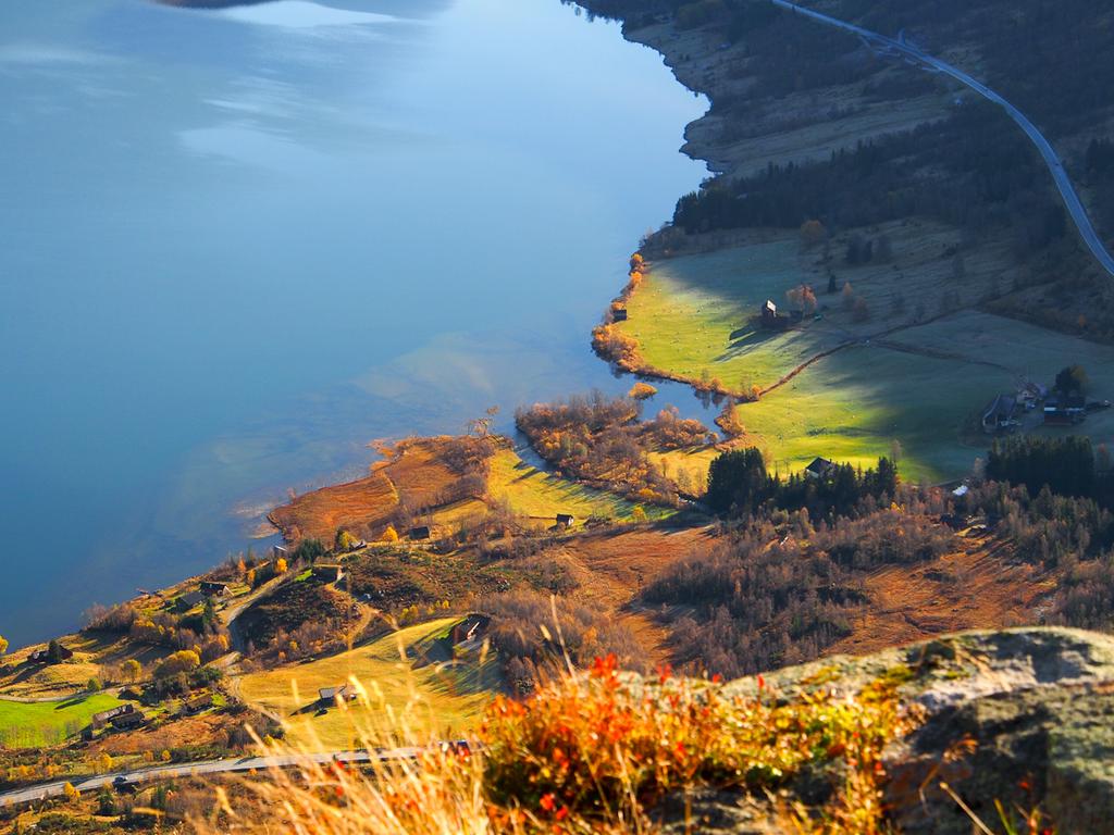 Oppsummering Norge har en lang tradisjon for etablering av nasjonale kunnskapssentre på ulike områder Det fins også sentre på andre deler av klimaområdet enn klimatilpasning Det etableres sentre for