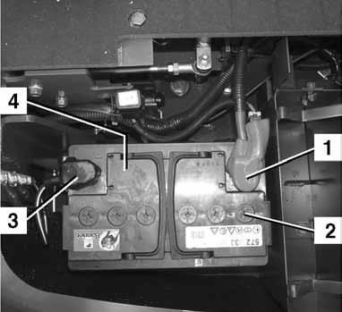 Vedlikehold Stell av batteriet Ved regelmessig stell kan batteriets levetid forlenges betraktelig. Batterisyre er svært etsende. Det er tvingende nødvendig å unngå kontakt med batterisyre.