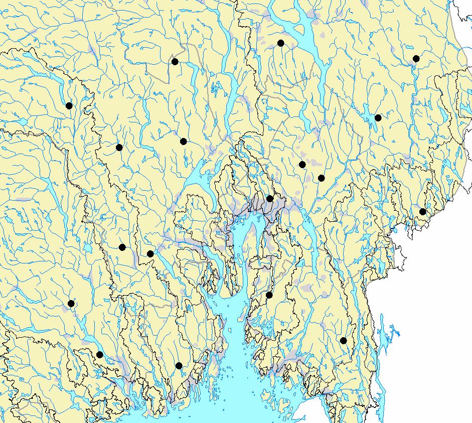 3 Flomforhold i uregulerte små og mellomstore vassdrag 3.1 Sørøst-Norge Figur 3. FLROSE-diagrammer for uregulerte vannføringsstasjoner i Sørøst-Norge.