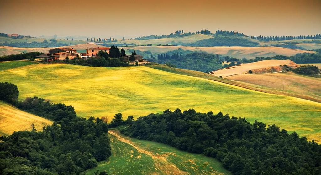 1 VIDUNDERLIGE UMBRIA OG TOSCANA Drømmetur til Italias skattkammer Velkommen til dette kulturelle eventyret i hjertet av Italia.