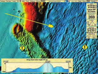 Nederst: et fremtidig karteksempel fra det samme området, med detaljert informasjon som spesielt fremhever bunntopografi vha skyggevirkning og farger (rødt er grunnest ca. 200 m dyp).