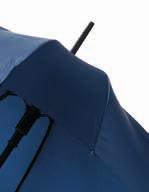 MZ85720-01 Paraply med svart stålramme og manuell fjærlås.