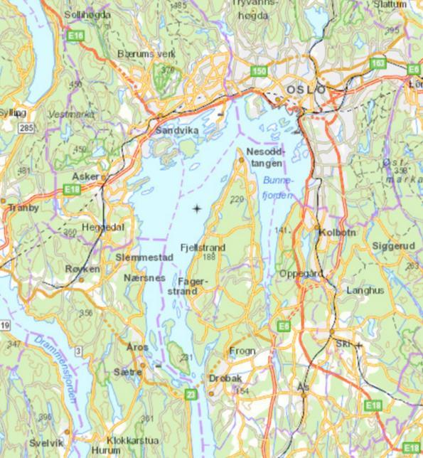 Den strekker seg helt inn til havnebassenget foran Rådhuskaia i Oslo by. Indre Oslofjord er fra 3 til 7 km bred. På vestsiden drenerer flere mindre vassdrag til Indre Oslofjord.