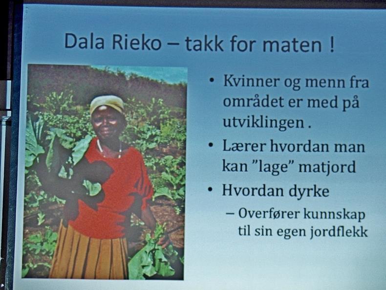 Åshild Lundgaard fra Raufoss Rotaryklubb var invitert for å orientere oss Kenya Prosjekt Dala Rieko Wash in School Trond Solløst presenterte foredragsholder, videre fortalte hun litt om seg selv.