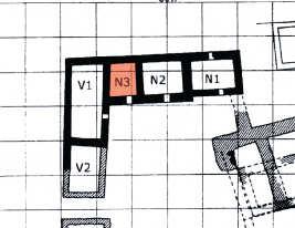 8.3 Nordfløyen, N3 Som i N2 så har også N3 påfallende vertikalsprekker i hjørnene, nemlig mot nordøst og nordvest. Selve murvangene står bra.