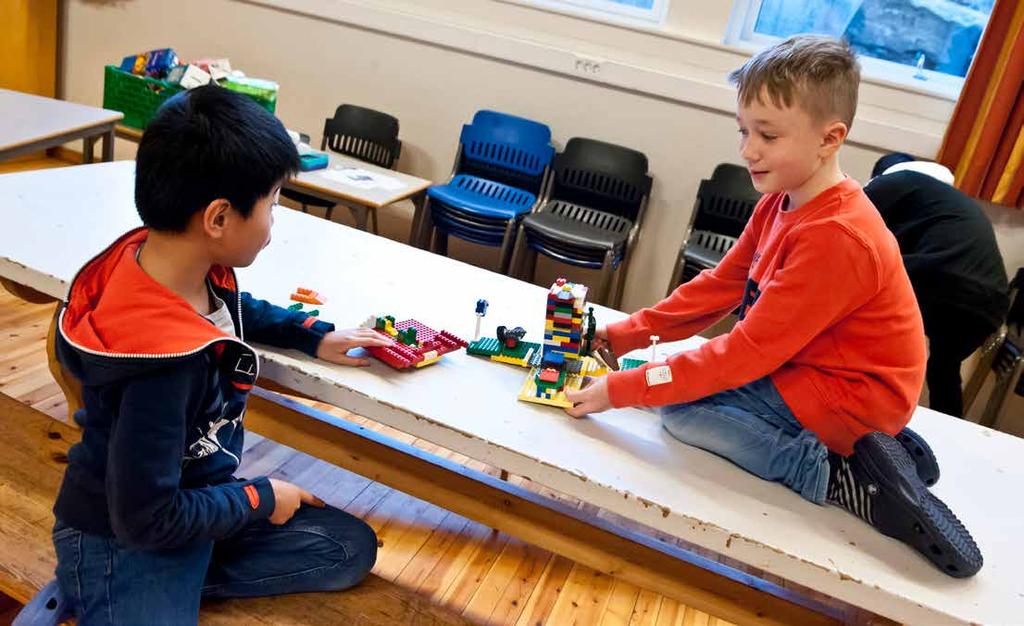 Lek Leken har egenverdi og er en arena for barns utvikling av vennskap, samhandling og fellesskap.