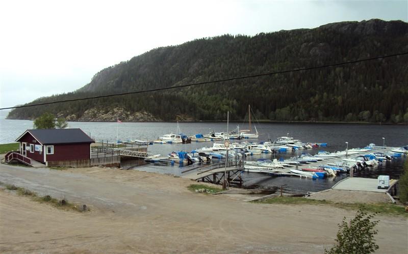 ÅRSMØTE BANGSUND BÅTFORENING TIRSDAG 27.02. 2018. SAKLISTE: 1. Åpning 2.