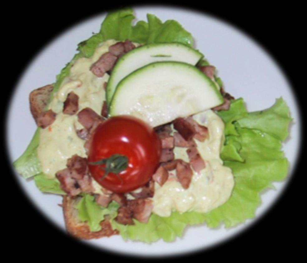 Smørbrød m/stekt bacon Brød Rapidsalat