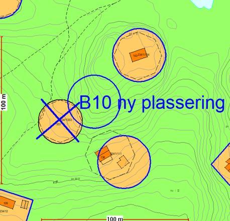 Foreslått flytting av to hyttetomter er illustrert nedenfor: Foreslått endret plassering B10 og B16 lagt over oppdatert basiskart/kartgrunnlag.