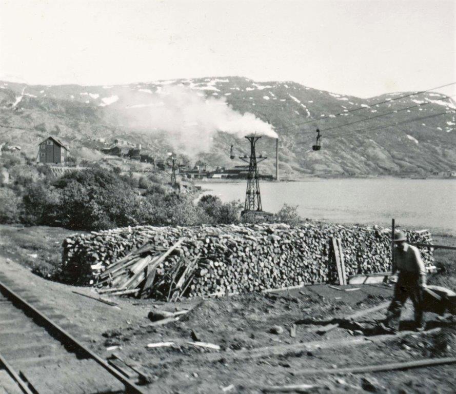 Andre samferdelsanlegg i området av betydning er: Linebaneanleggene som knyttet sammen de enkelte gruveanleggene i Sulitjelma med oppredningsanleggene på Sandnes og i Fagerli.