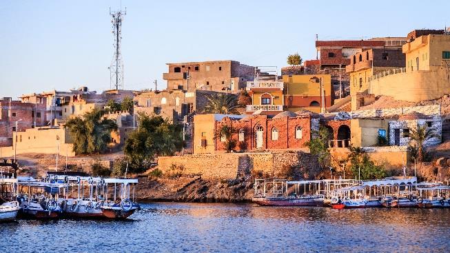 8 DAG 8 FRIDAG ELLER VALGFRI UTFLUKT TIL ABU SIMBEL (F, L, M) Det er mulighet til å være med på en valgfri halvdags utflukt til fantastiske Abu Simbel, det fantastiske tempelet som ligger helt syd i