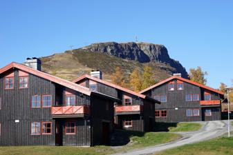 Newly renovated hotel in scenic surroundings, with restaurant, SPA and a gym. Only 300 meters from the closest ski-lift, and cross-coutry tracks just outside the hotel door.