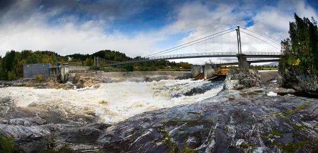 09.1955. Kraftverket ble bygget ferdig i 1959. Aunfoss kraftverk 5.1.7 Øvre Fiskumfoss kraftverk Utnytter et fall på 6,9 m. Kraftverket har en ytelse på 8,3 MW.