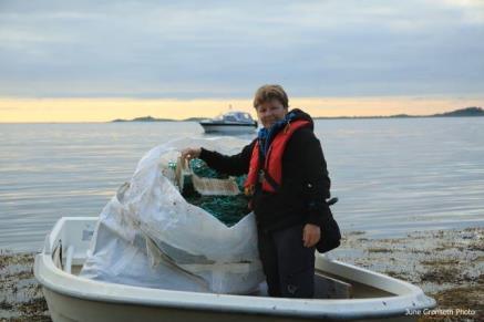 Plastreturs miljøprosjekt Støtter prosjekter som har relevans for plast som materiale og har positiv effekt på minst et av følgende kriterier: opprydding av forsøpling forebygging av forsøpling