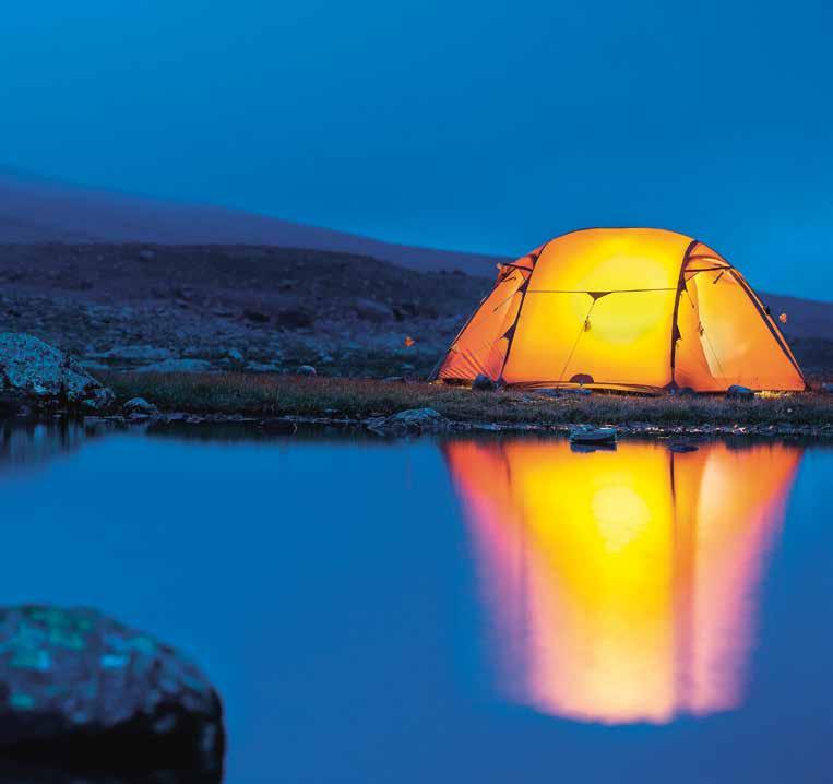 Hardangervidda NP Sommer Mange steder må du gå et stykke for å komme inn i selve nasjonalparken, men enkelte steder kan du også kjøre bil nesten helt frem: Hardangervidda nasjonalpark Hardangervidda