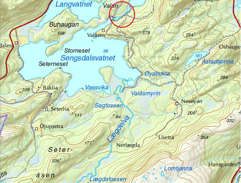 Rød sirkel viser elvestrekningen Valan mellom Sengsdalsvatnet/Djupsetervatnet og Svanemsvatnet.