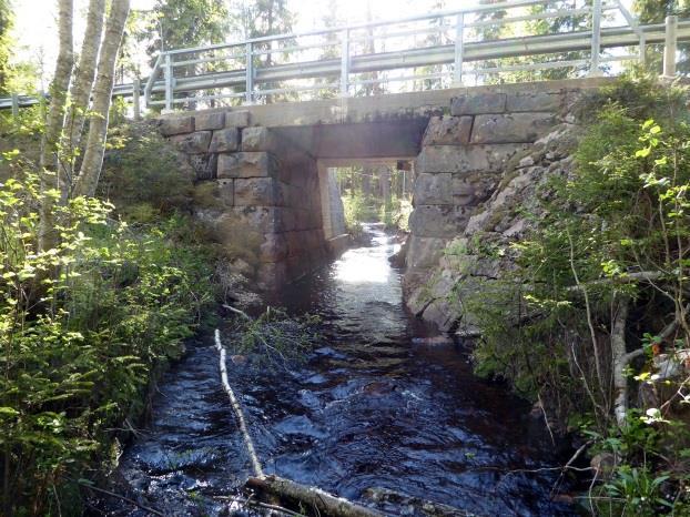 Høgskogen i Hedmark (HiH), ved Arne Linløkken; har ønsket å se nærmere på hva som kan gjøres i form av kalking og eksempelvis kunstig infeksjon av vertsfisk.