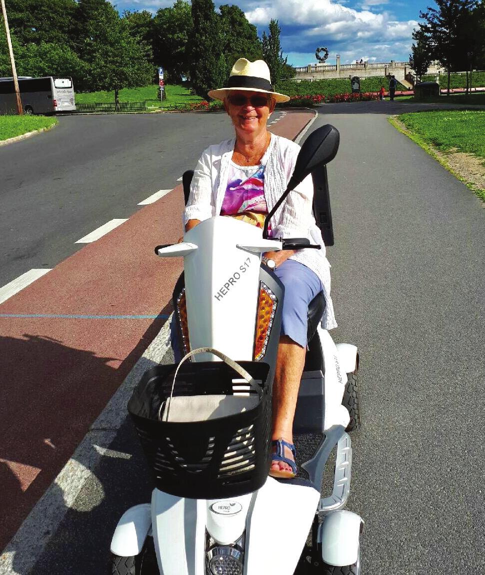 Friheten til å dra hvor du vil, når du vil Hepro leverer en rekke elektriske scootere som på hver sin måte bidrar til økt mobilitet for eldre og funksjonsnedsatte.