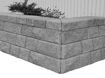Aas Mini støttemur Mini støttemur er en støttemur som tåler et bra trykk i bakkant av muren. Muren kan stables med høyde inntil ca 200 cm. I frontvegg har muren en helling bakover på 10.
