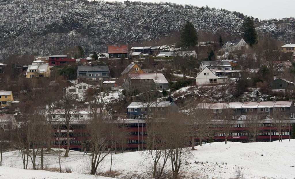 Byantikvaren omtaler i Byantikvarens skriftserienr 2014-11 Kinnarpsbygget som et bygg med klare, arkitektoniske kvaliteter og et godt eksempel på senmodernistisk