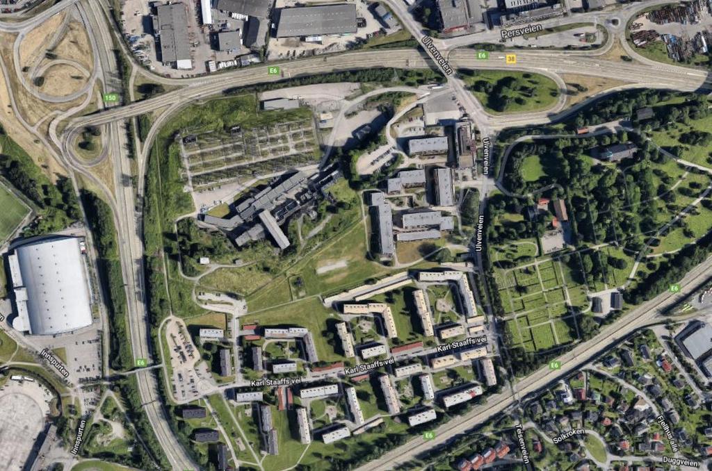 På Ulven ligger tiltaksområdet i et område sterkt preget av tekniske inngrep, men det er mange naboer både sør og øst for planlagt tunnelpåhugg (Figur 12).