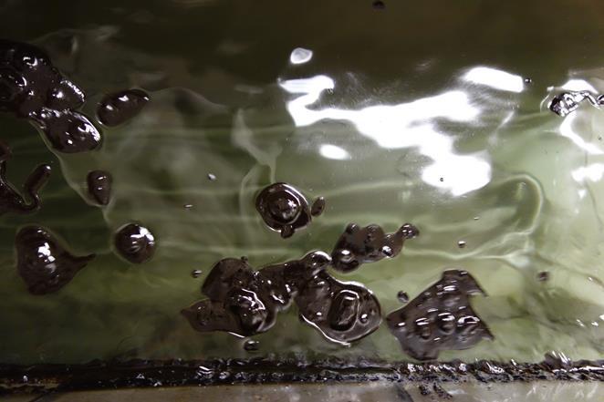 Figure 3-10: Emulsion and waxy lumps prior to dispersion (left, 72 hr) and waxy lumps after the second dispersion (right, 72 hr + 2 disp.