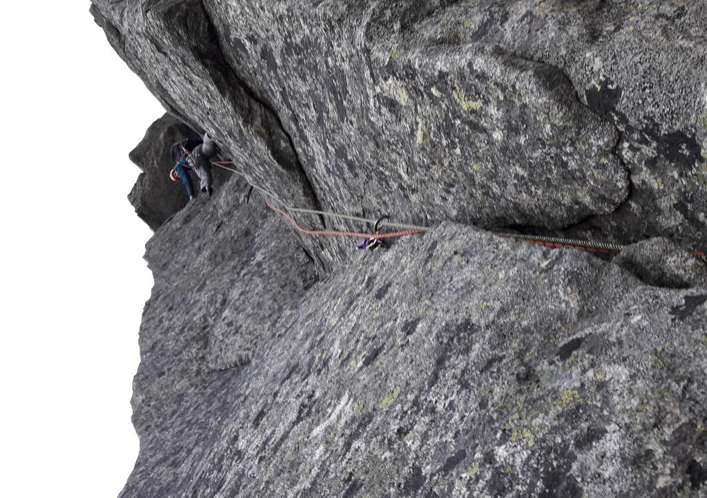 Minifjellfører Minifjellfører for Bodø-området Dette er ei samling av meir eller mindre gjennomarbeida rutebeskrivelser for fjellklatring i Bodø-området.