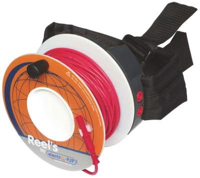 kabelrullen inneholder 30 meter 0,75 mm² sort, eller 50 meter 0,5mm², rød PVC ledning. Maksimal belastning er 2 A.