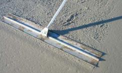 Dissing av betongen gir en slettere og penere overflate som gir et godt utgangspunkt for videre behandling av overflaten.