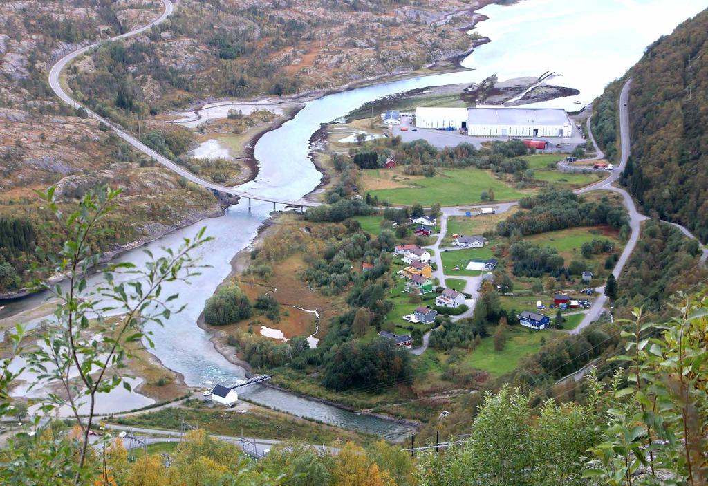 STERK VEKST I SMOLTFJORD Det ligger bare 11 små husstander