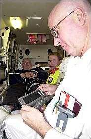 MobiMed-teknologien Sendere i ambulanser (GSM-basert) EKG kan overføres til mottaker på sykehus Lege tolker oversendt EKG Tidlig deteksjon av