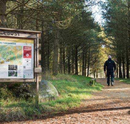 skog og mark 8,9 VEDLIKEHOLD HAGER Lite velholdt Melsheia Godt velholdt 7,7 SHOPPINGUTVALG Dårlig Sandnes Brygge Meget bra 6,7 FAMILIESAMMENSETNING Nabolag Norge BOLIGMASSE (Øvre Hana grunnkrets)