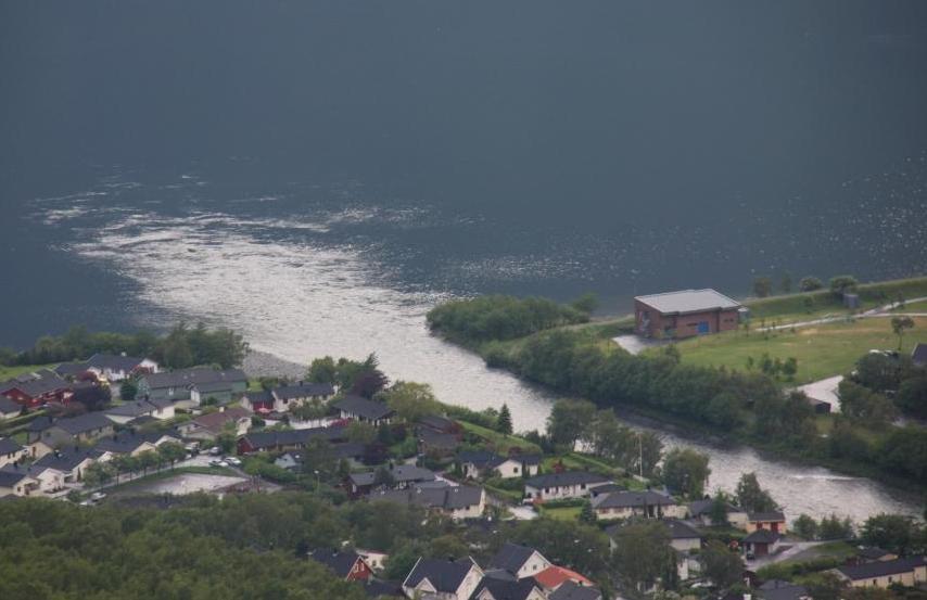 eksisterende tsunamivoll ved Årdalsvatnet