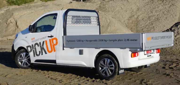 Expert Pick Up Expert Pick Up 3 seter m/varme Førersete med armlene, uten høyde justering Stoff interiør Manuelt aircondition Økt nyttelast Oppbevaringsrom under plan 16' dekk,stålfelger Standard