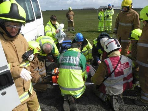 PERSONLIG UTVIKLINGSPLAN - ET EKSEMPEL Kurs Sertifikat for kompetanse i faget hud Øre-nese-hals (3 dager) Palliative Care (2 days) Hospice (3 days) Akuttmedisinkurs Pre-Hospital emergency Care Course