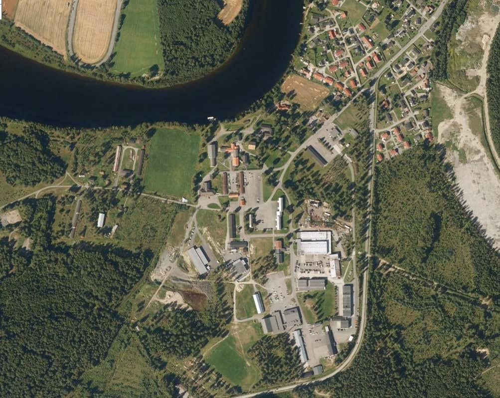 VURDERING AV VANN OG AVLØPSANLEGG 3/8 1 Innledning COWI AS er engasjert av Block Watne AS til å utarbeide reguleringsplan for utbygging av Helgelandsmoen Næringspark i Hole kommune. Det planlegges ca.