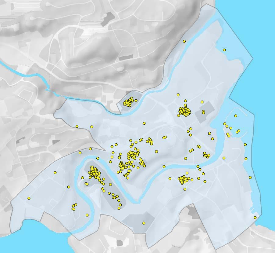 Aktiviteter 8 Oppsummering aktiviteter: Lekeplass / møteplass / fotball Kul møteplass, masse kjentfolk Shopping, møter ofte venner her Størst konsentrasjon av registrerte aktiviteter finner vi i