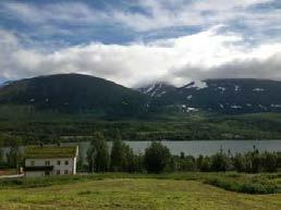 storskala daler med liten stigning i lengdeprofilet og med slake og jevne dalsider.