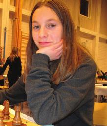 Klare for OL Monika Machlik, Edit Machlik, Aryan Tari og Johan Salomon er klare for sjakk-ol på hjemmebane.