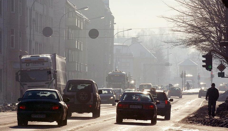 Luftkvalitet I byene gir lokal luftforurensning negative helsevirkninger. Både kort- og langtidseksponering medfører økt risiko for helseskade.