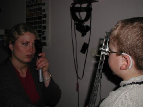 Mohindras metode Nærretinoskopi Substitutt for vanlig statisk retinoskopi Mest brukt på små barn Lyset fra retinoskopet betraktes monokulært Stimulerer ikke til akkommodasjon utover