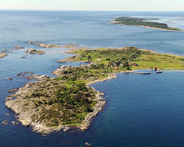 Deler av Jomfruland og Stråholmen, Stangnes på fastlandet og 160 holmer utgjør landarealet. Nasjonalparken skal sikre kystnaturen, landskapet og kulturarven.