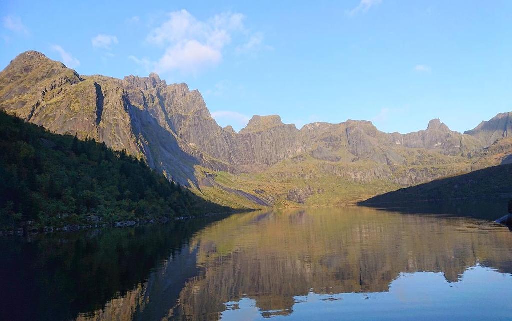 . Rapport 2018-11 Naturfaglige registreringer i Storvatnvassdraget i Nusfjord vurderinger knyttet