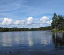 Lyseren ligger i det sørøstnorske grunnfjellsområdet, under den marine grensa (ca. 200 moh i området). Berggrunnen består av næringsfattig gneis og høyden over havet er ca. 162 m.