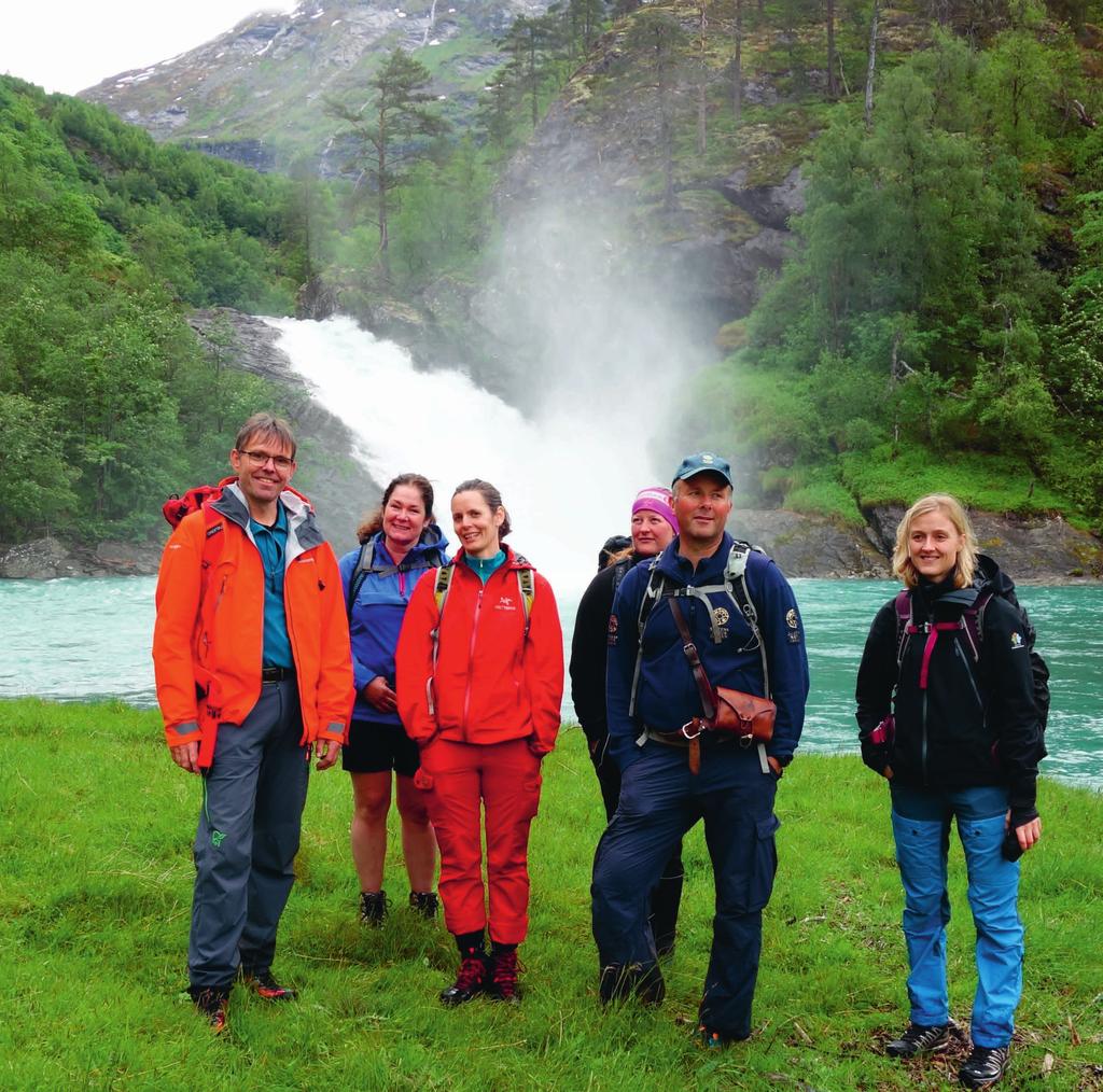 Breheimen nasjonalparkstyre, SNO og forvaltarar på synfaring i Mørkridsdalen landskapsvernområde 2017.