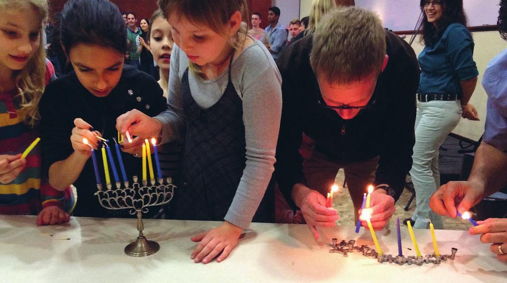 Beit Eliahu I Haifa driver DNI et menighetsenter og støtter en aktiv menighet hvor visjonen er å vokse nærmere Jesus Messias, vokse nærmere hverandre og vokse nærmere samfunnet rundt.