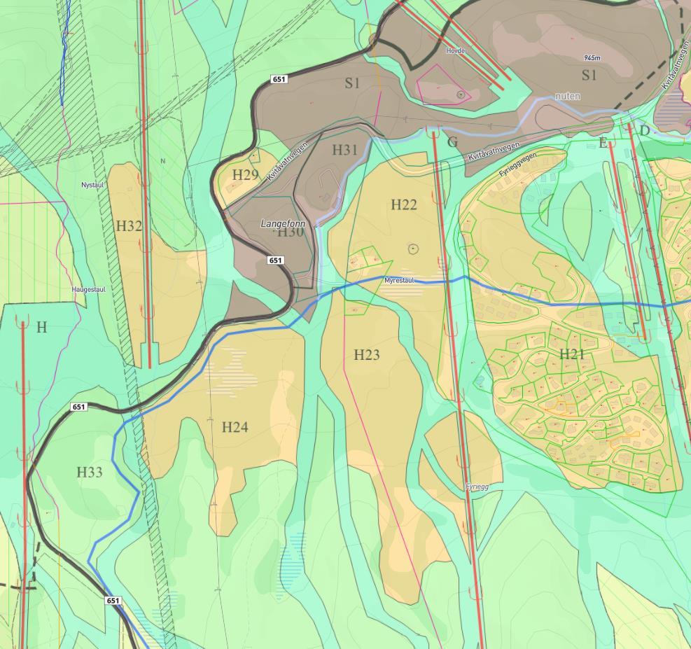 Figur 1: Ytre avgrensing av planområdet vist på utsnitt av kommunedelplanen I det innledende planarbeidet har det vært tett dialog med skisenteret for å avstemme arrondering av byggeområdene med