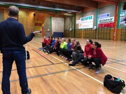 12 trenere deltok på kurset med kurslærer Morten Karlsen.