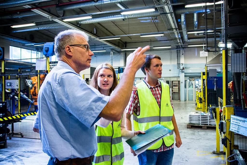 Prosjektets formål Skole og næringsliv i Sør-Tromsregionen samarbeider mer og bedre.